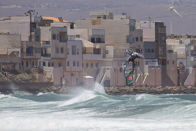 Dario Ojeda push loop -  PWA Pozo World Cup 2012 ©  John Carter / PWA http://www.pwaworldtour.com
